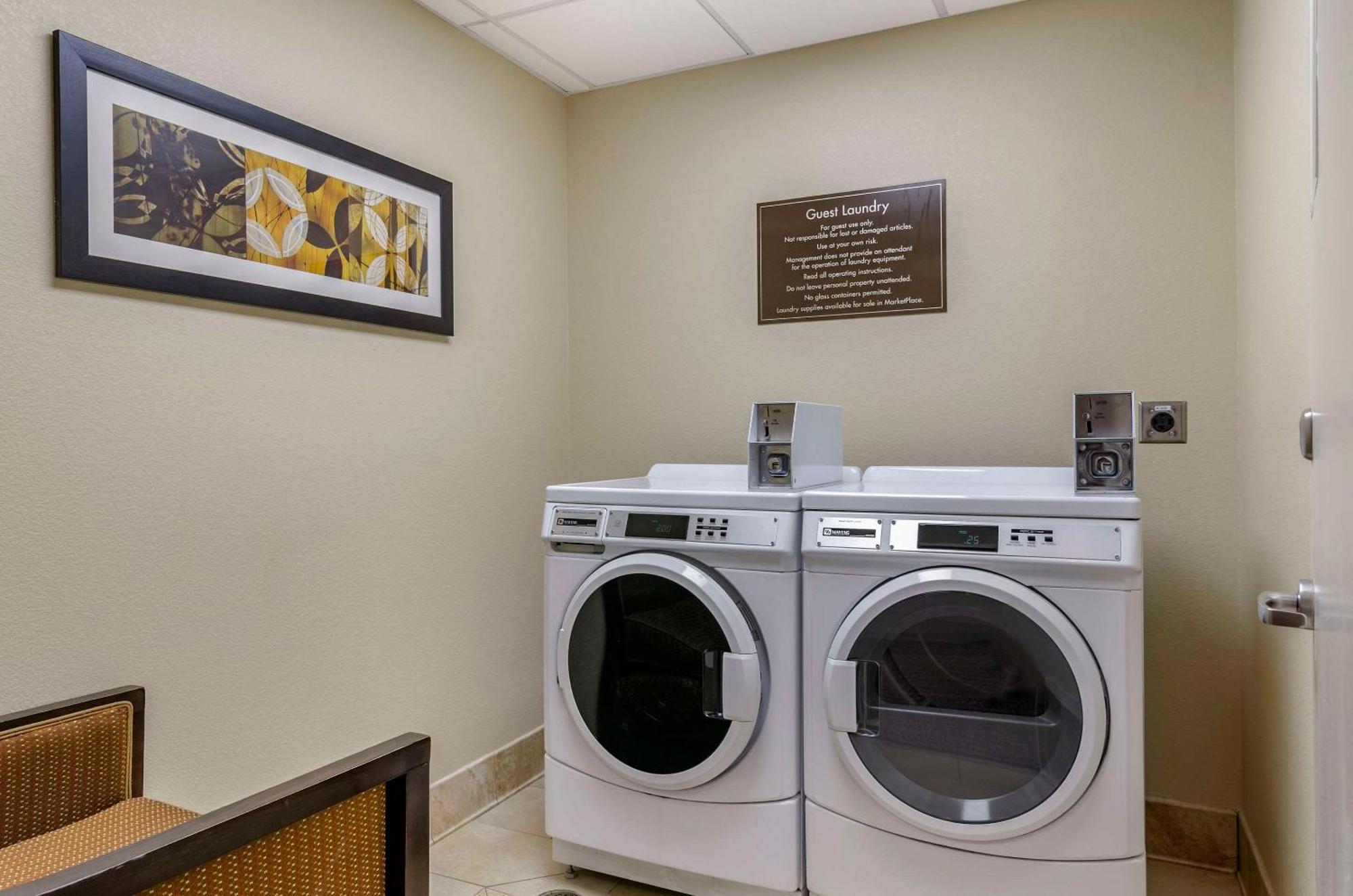 Comfort Suites Helena Airport Ngoại thất bức ảnh