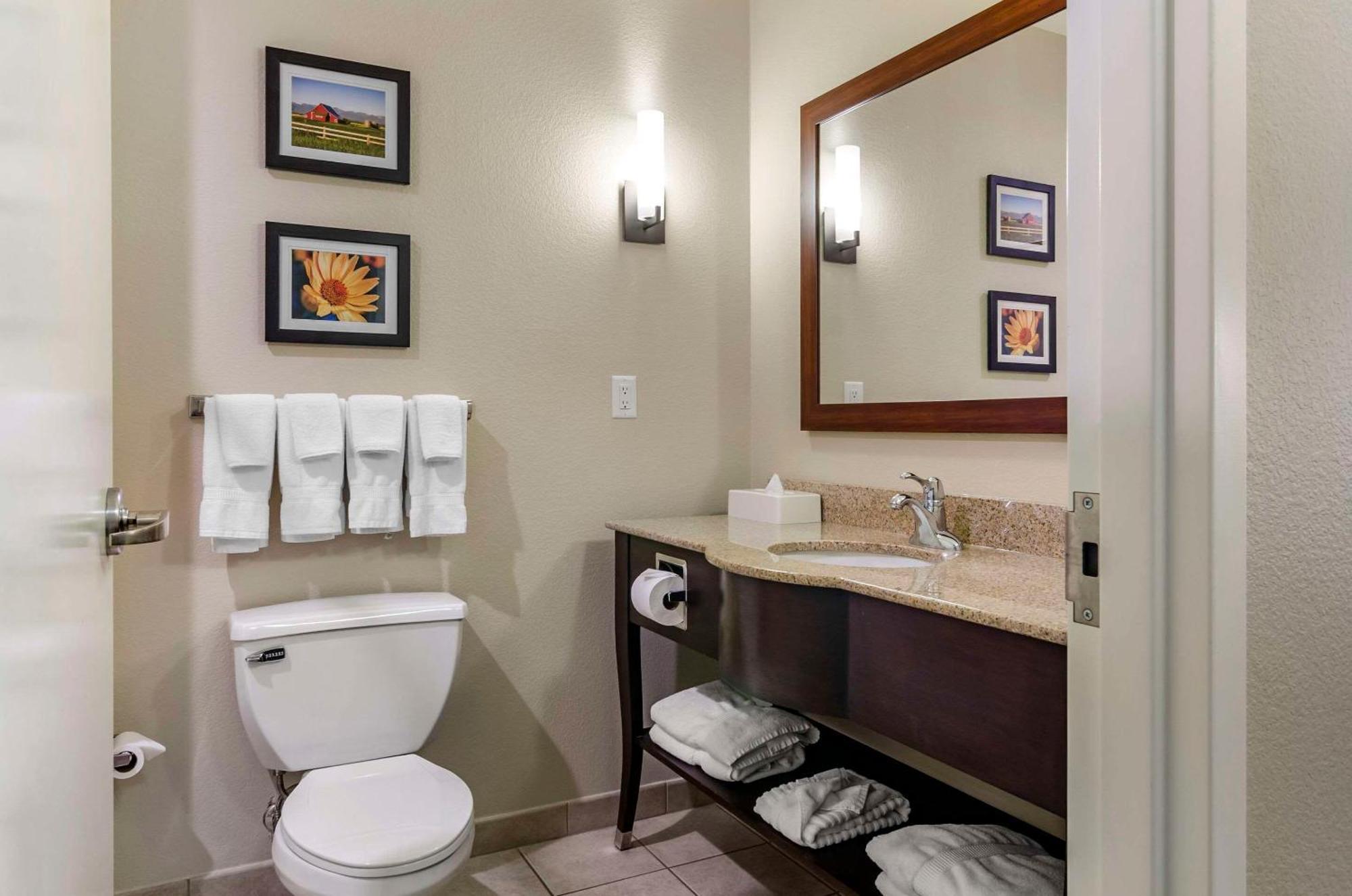 Comfort Suites Helena Airport Ngoại thất bức ảnh
