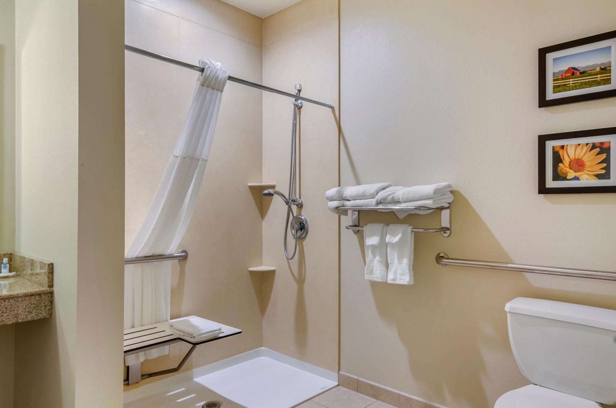 Comfort Suites Helena Airport Ngoại thất bức ảnh